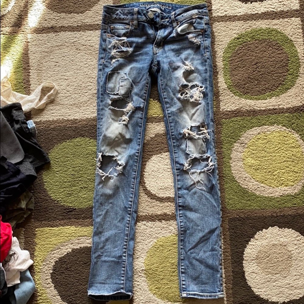 American eagle ripped jeans